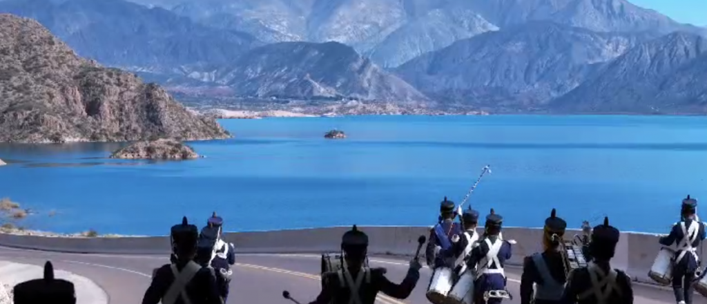 Video: el emotivo homenaje de Luján a los Héroes de Malvinas