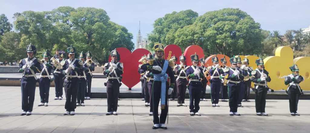 Video: desfile militar y homenaje a los Veteranos y Caídos en Malvinas