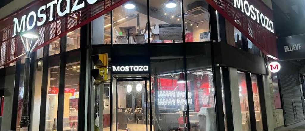 La codiciada esquina que pas&oacute; de casa de cambio a hamburgueser&iacute;a