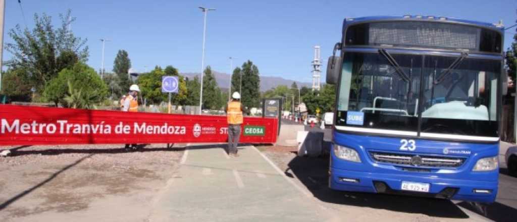 Cortes y desvíos por las obras del metrotranvía en Godoy Cruz