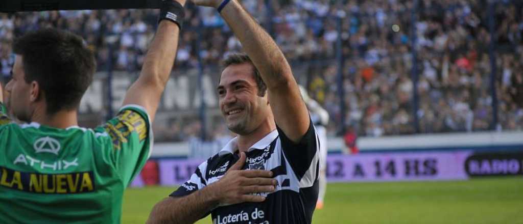 Luego de la iron&iacute;a lleg&oacute; la desopilante cuenta de Twitter de Rinaudo