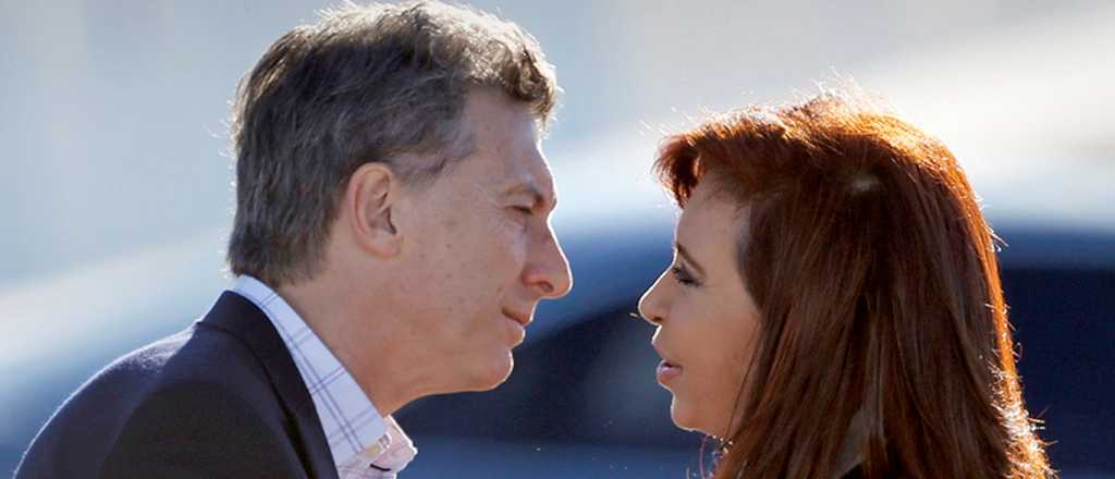 Cristina Kirchner le dio el pésame a Macri en Twitter