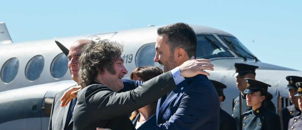 Argentina evalúa incorporar nuevos aviones, helicópteros y submarinos