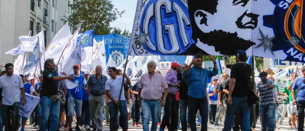 Reforma laboral: por los cambios en licencias, la CGT baraja un paro general