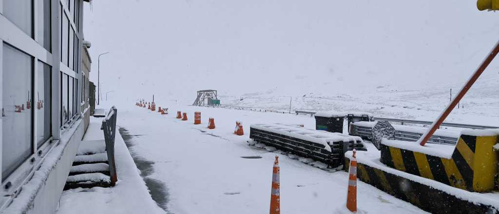 Cierra el Paso Cristo Redentor: hab&iacute;an llegado 40 mil chilenos en Mendoza