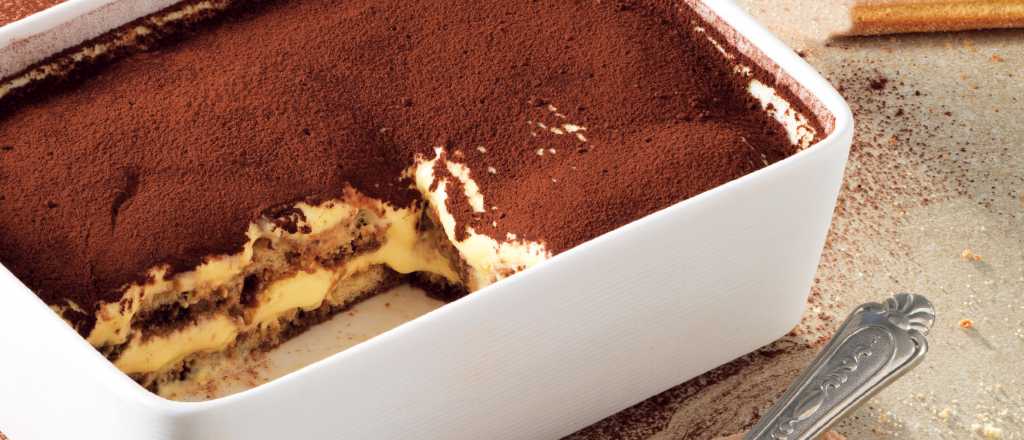 Lev&aacute;ntame y an&iacute;mame: qu&eacute; significa el postre tiramis&uacute;
