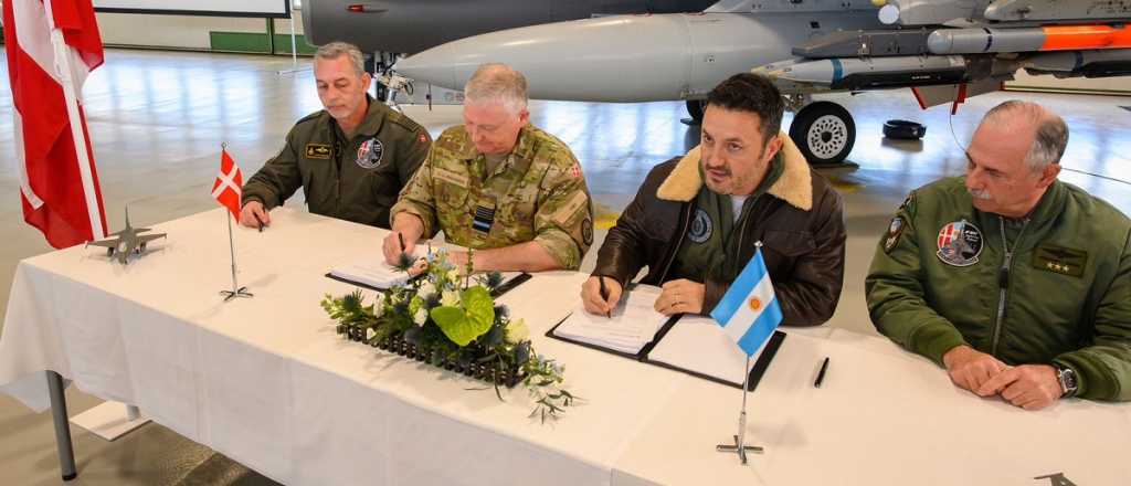 As&iacute; fue la compra de los aviones de combate que Petri firm&oacute; en Dinamarca