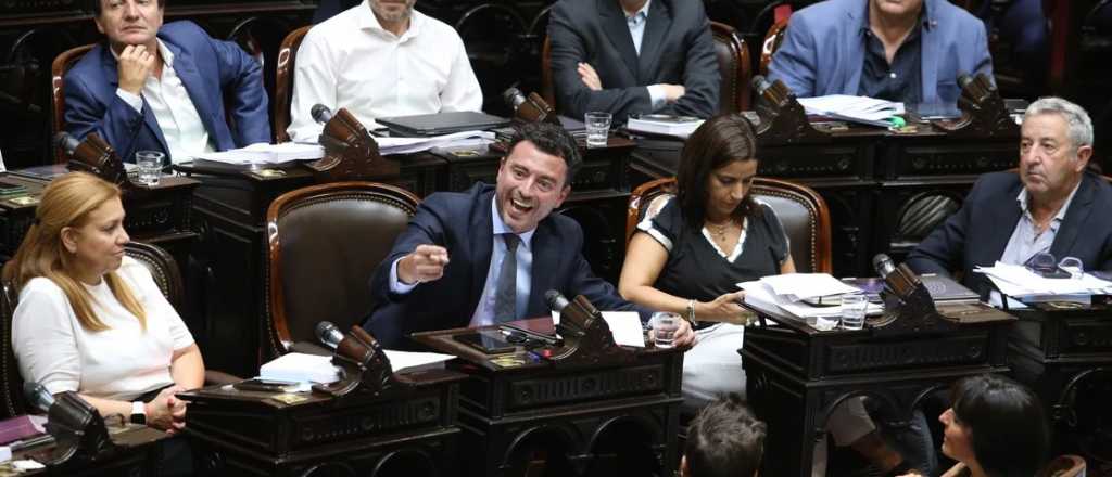 El Gobierno apunta a votar la nueva Ley Ómnibus dentro de una semana