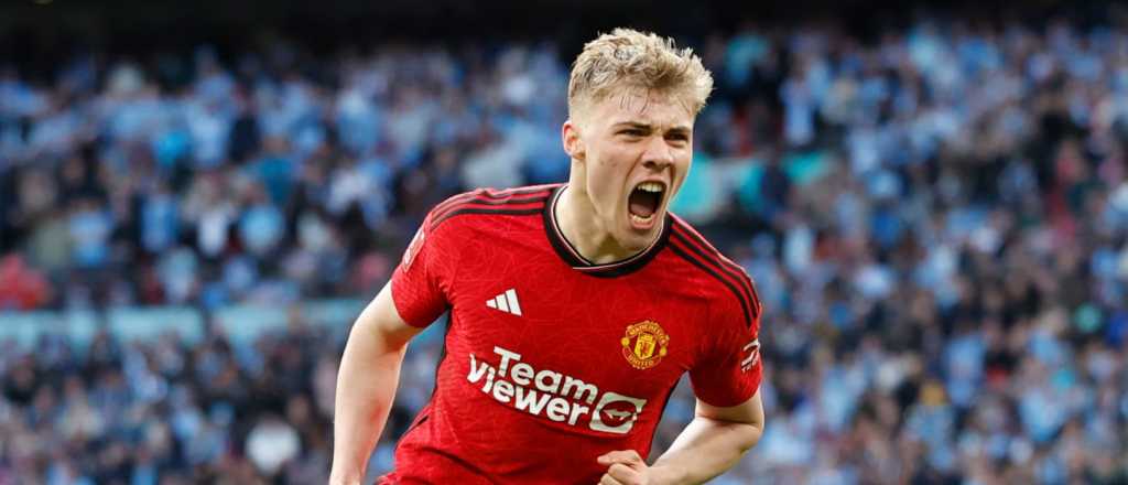 El United venci&oacute; por penales al humilde Coventry y es finalista