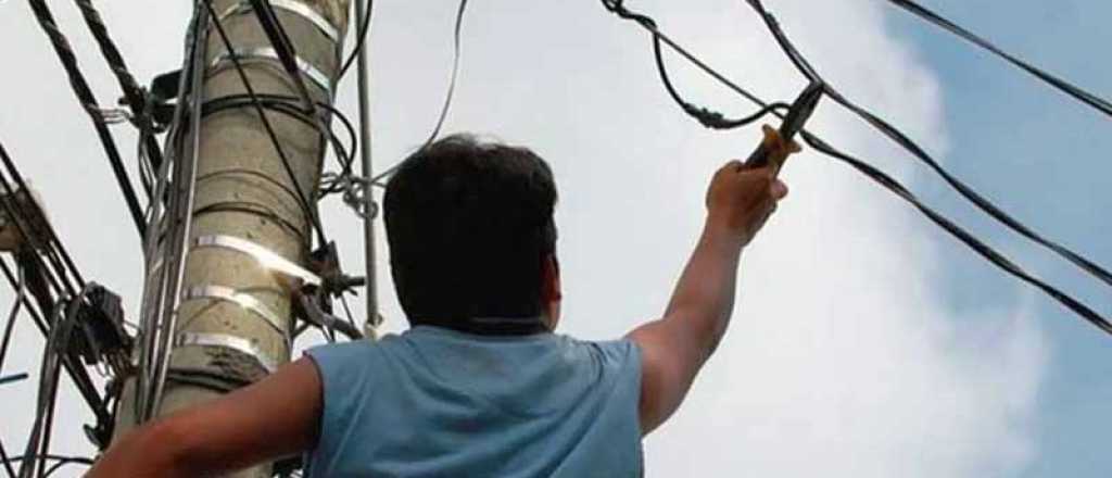 Tres detenidos por robarle 15 metros de cable a EDEMSA