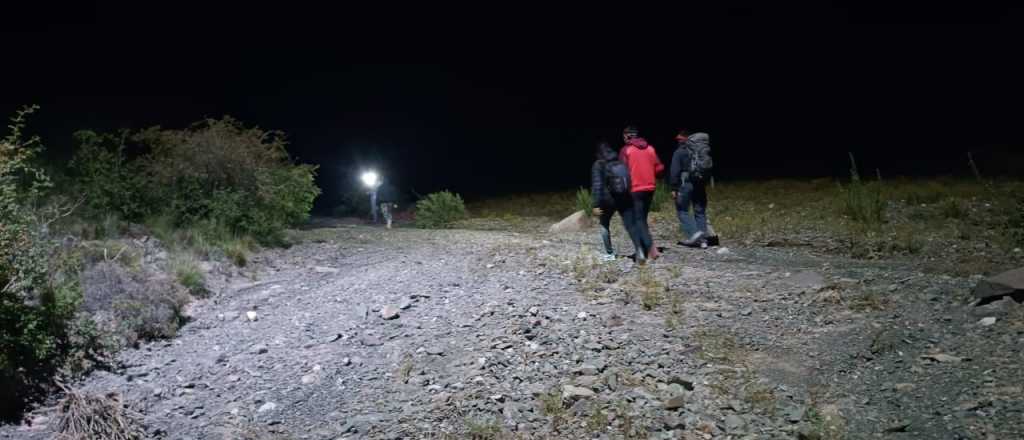 Video: rescataron a tres personas en el Cerro Gateado en El Challao