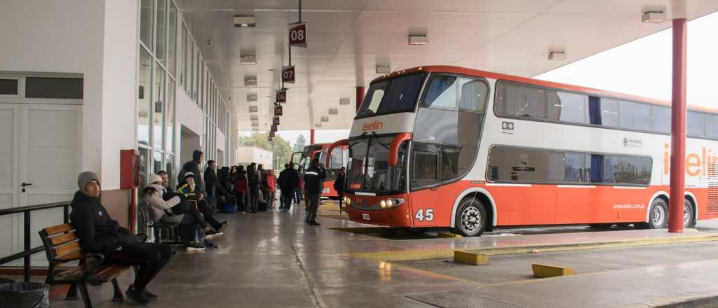 Una mujer golpe&oacute; y asalt&oacute; a otra en los ba&ntilde;os de la terminal de San Rafael