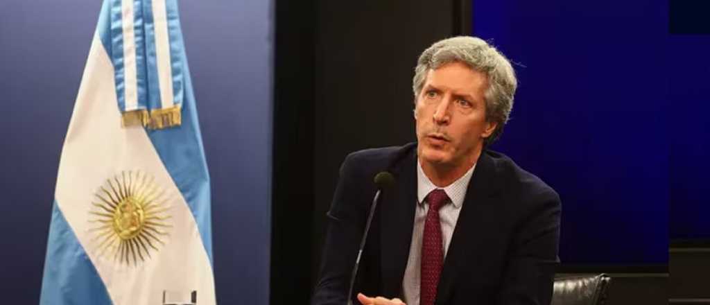 Bausili puso un cepo cambiario a banqueros para evitar el "rulo"