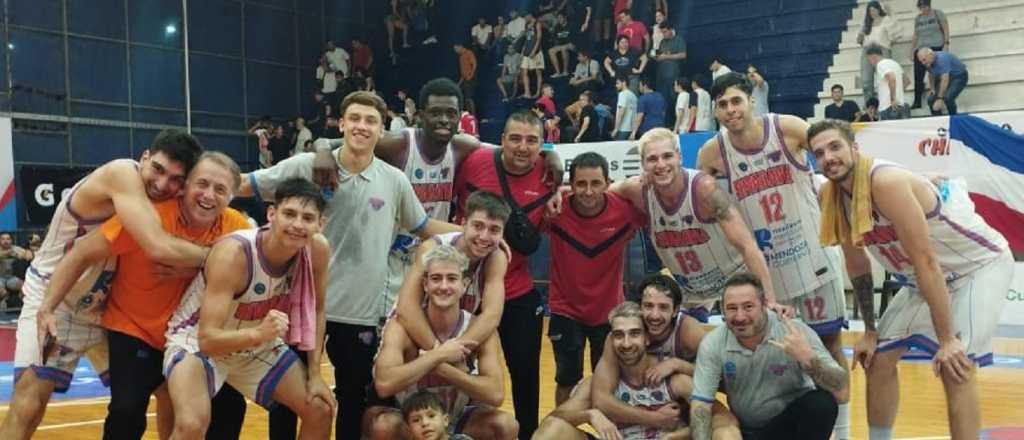 Hist&oacute;rico: Rivadavia es semifinalista de la Liga Argentina de B&aacute;squet 