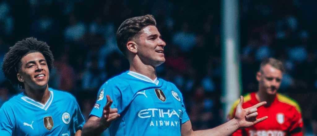 Video: con gol de Juli&aacute;n, el City gole&oacute; al Fulham y acaricia el t&iacute;tulo