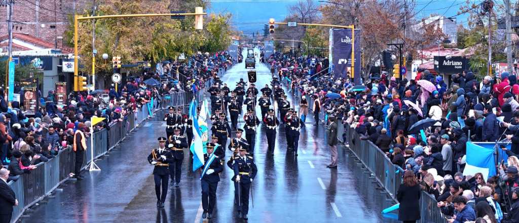 Gran Desfile por los 169 a&ntilde;os de Luj&aacute;n de Cuyo