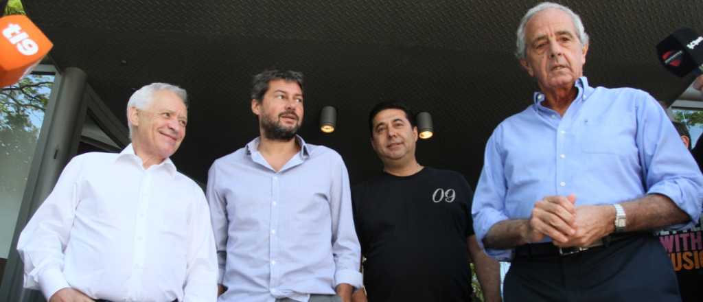 ¿Se viene una lista de unidad en la AFA?