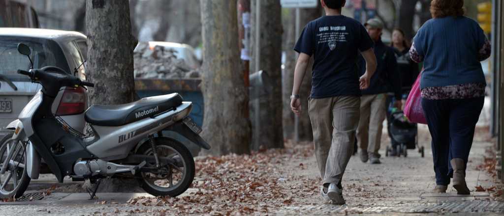 Suspenden las clases en seis departamentos de Mendoza por Viento Zonda