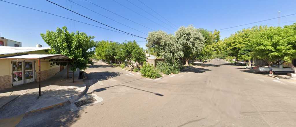 La bajaron de la moto y se la robaron, en Godoy Cruz