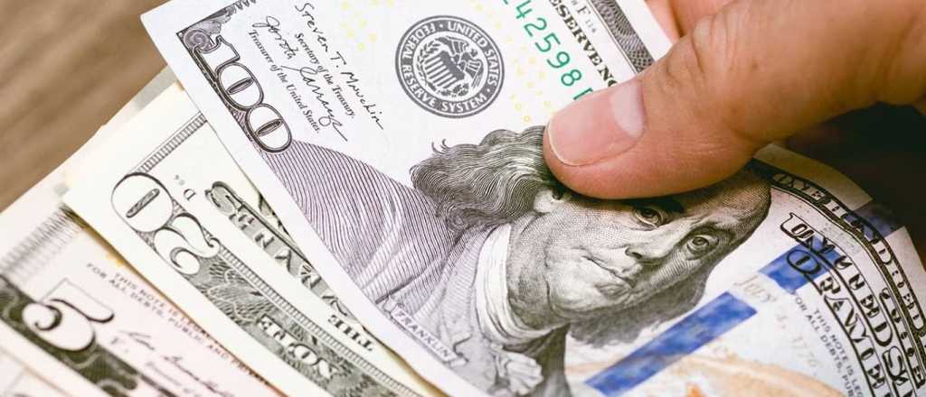 El dólar afloja: intervención del BCRA y tasas más altas calman al mercado