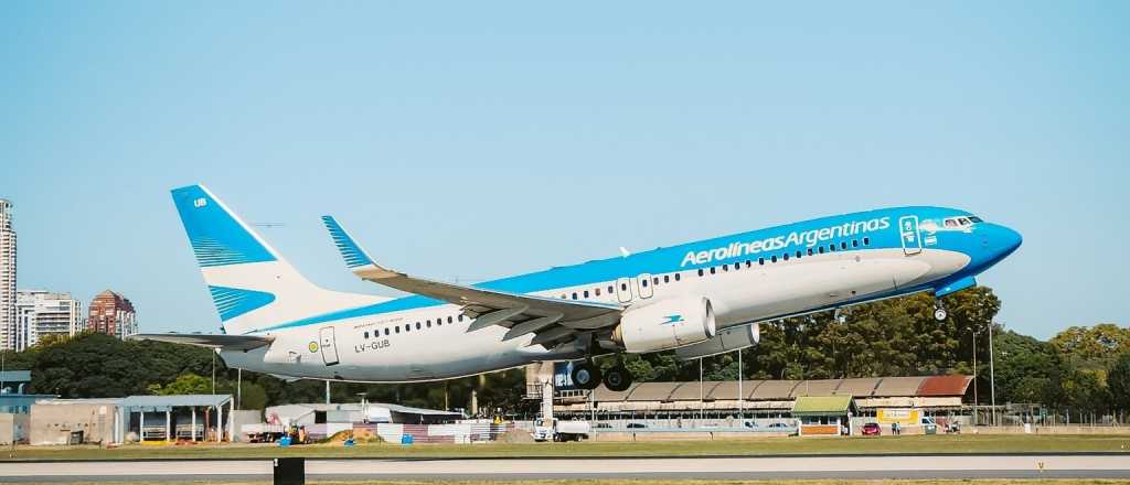Sin Aerol&iacute;neas: las 8 empresas a privatizar que quedaron en la Ley Bases