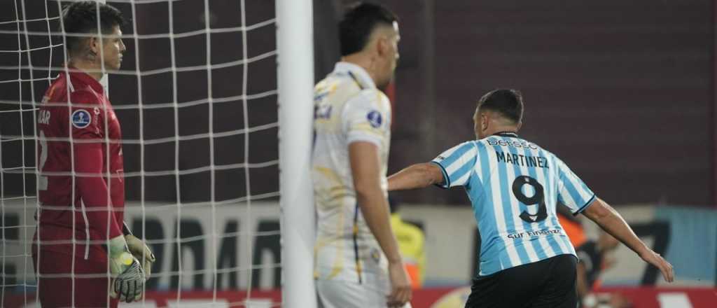 Racing gole&oacute; a Sportivo Luque&ntilde;o y termin&oacute; primero en su grupo