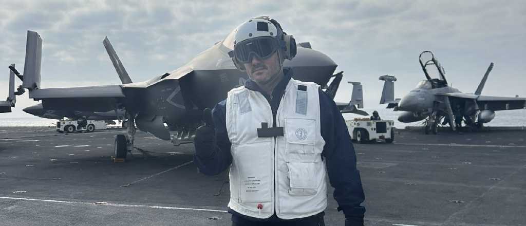 Petri visit&oacute; uno de los portaviones m&aacute;s grandes del mundo