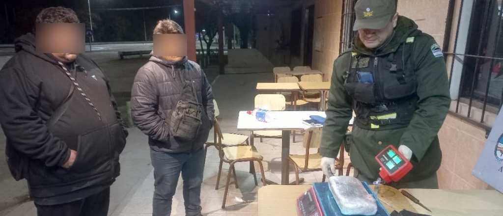 Incautaron una misteriosa cartera con coca&iacute;na que ven&iacute;a a Mendoza
