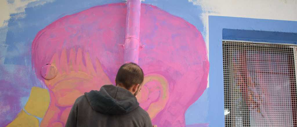 Hizo un grafiti, lo sancion&oacute; un Jurado Vecinal y restaur&oacute; la pared vandalizada