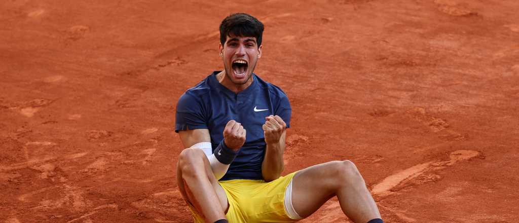Alcaraz venci&oacute; a Zverev en un partidazo y es campe&oacute;n de Roland Garros