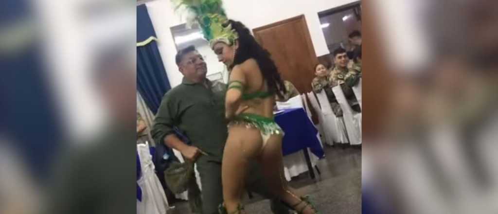 Video y pol&eacute;mica: picante fiesta de la IV Brigada A&eacute;rea en Mendoza