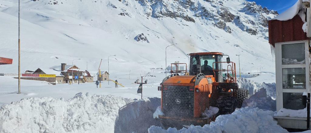 Feriado con frío y nevadas: así sigue el tiempo en el llano y Alta Montaña