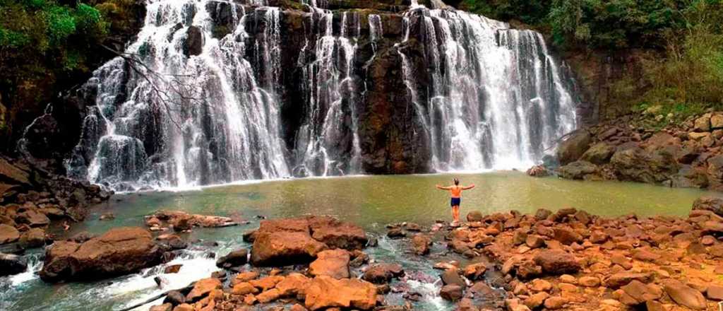 La cascada secreta donde la Coca Sarli grabó una icónica escena