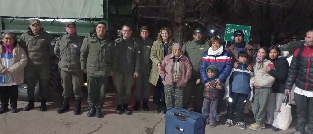 Bullrich agradeci&oacute; a agentes de Malarg&uuml;e por rescatar a "argentinos de bien"