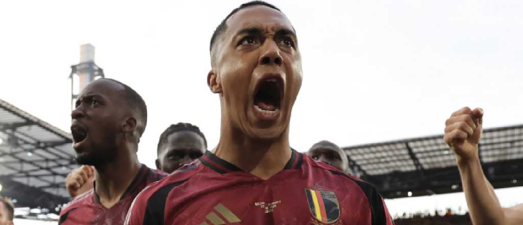 B&eacute;lgica venci&oacute; a Rumania y dej&oacute; el Grupo E en igualdad de condiciones