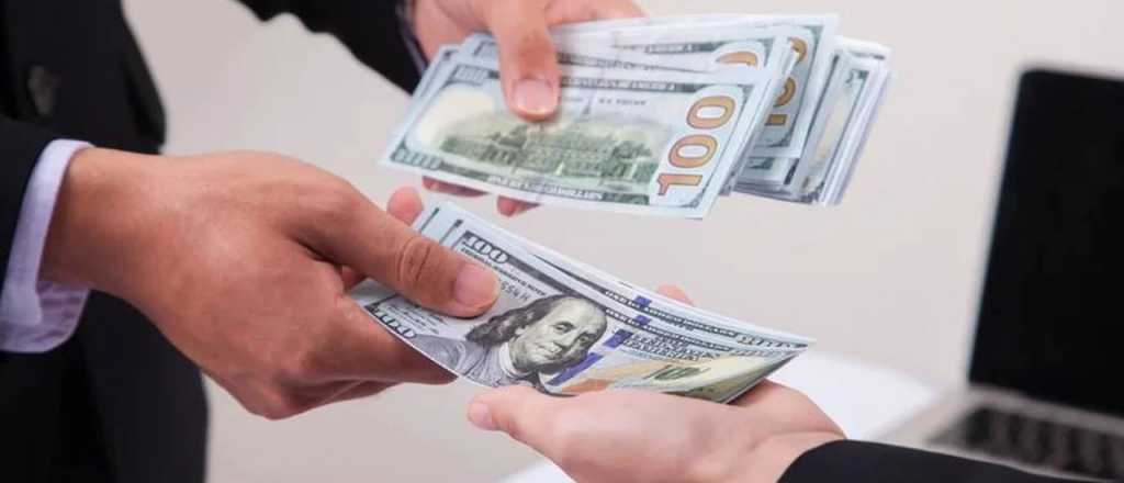 La demanda de dólares minorista cayó tras la tensión por las elecciones