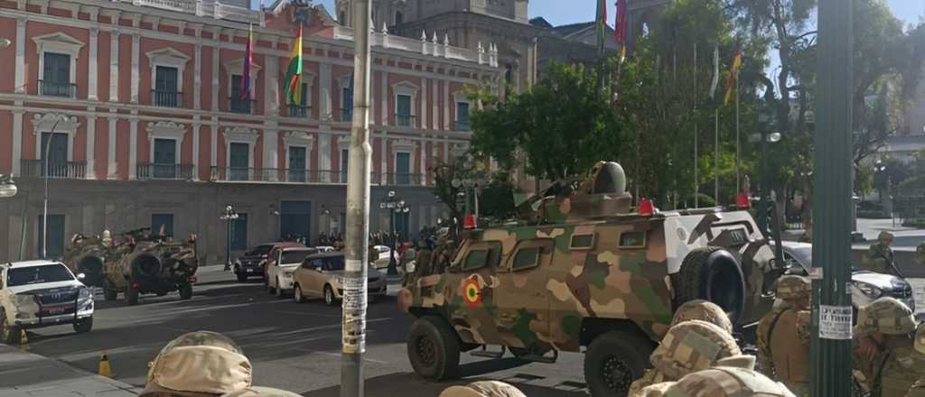 El presidente de Bolivia asegura que se estar&iacute;a gestando un golpe de Estado 
