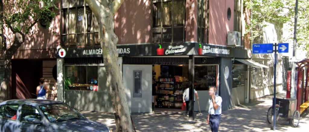 Un grupo de chicos rob&oacute; en un conocido mercadito en pleno Centro