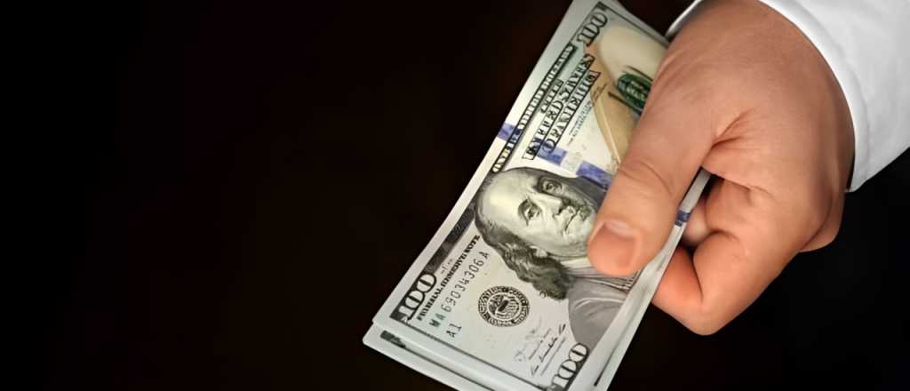 El dólar cedió en el cierre de la semana