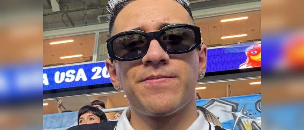 El Negro Tecla, de gira por EEUU, dijo presente en Miami para ver a Argentina 