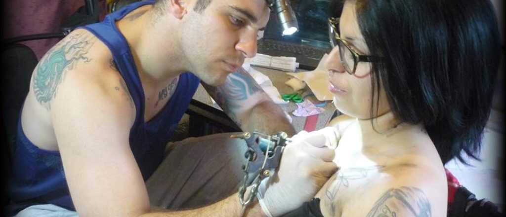 Tatuador mendocino, segundo en una convenci&oacute;n internacional