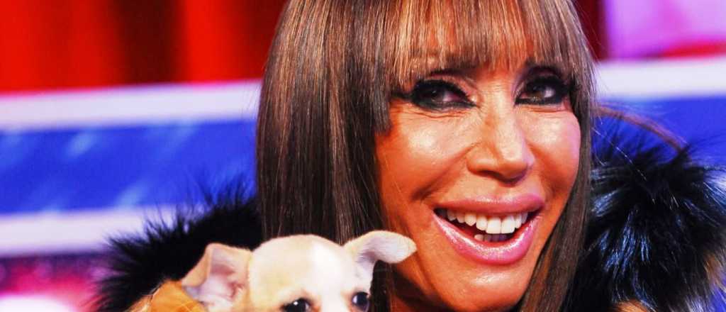 Moria Cas&aacute;n "calent&oacute;" a sus fans por Twitter