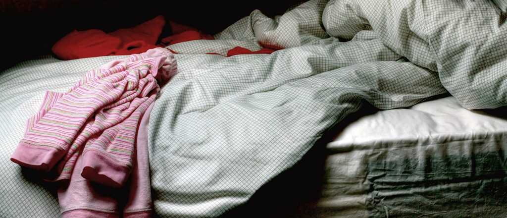 Qué pasa si no cambiás las sábanas una vez por semana, según un microbiólogo