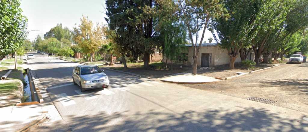 Le robaron el auto a una mujer en Guaymall&eacute;n