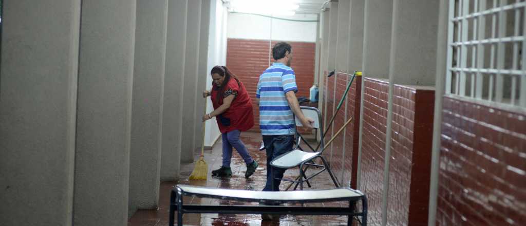 Fuerte acusaci&oacute;n de los celadores al SUTE: "Nos han llevado a la indigencia"