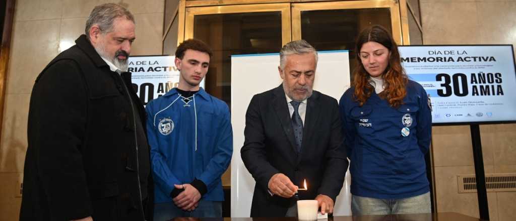 El homenaje en Mendoza a las v&iacute;ctimas del atentado AMIA
