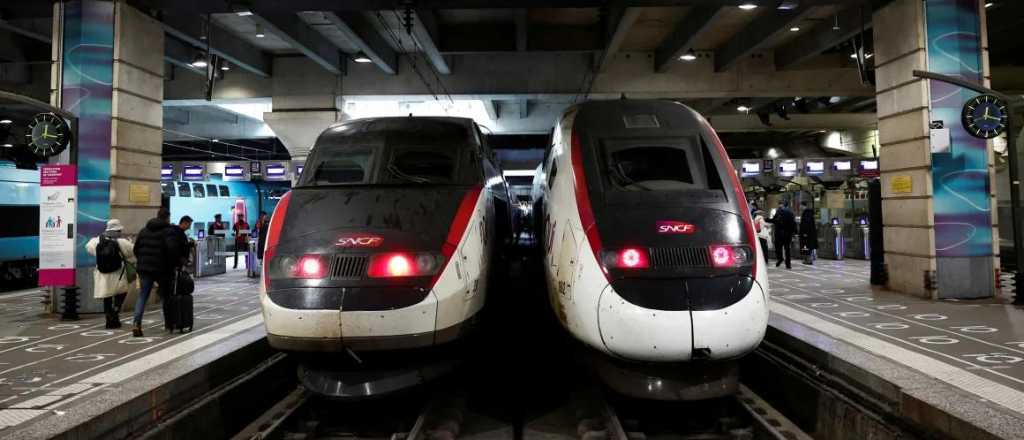 Denuncian "ataques masivos" a los trenes de Par&iacute;s 