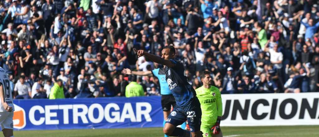 Independiente Rivadavia visita a Vélez: hora y TV