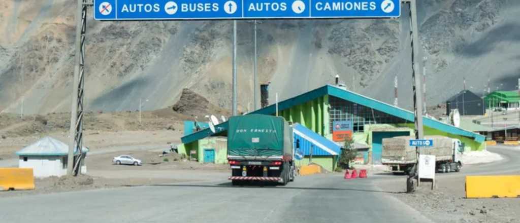 Un camionero mendocino fue detenido en la aduana chilena