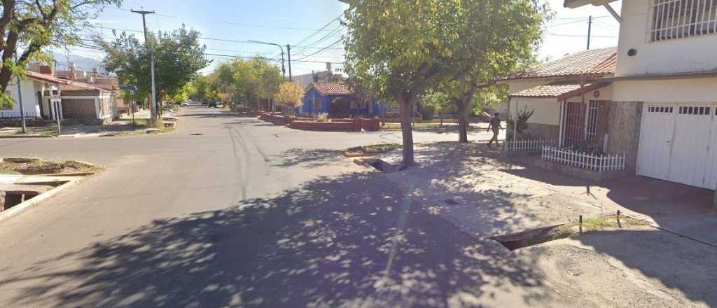 Robo estilo pira&ntilde;a: varios sujetos asaltaron a una joven en Godoy Cruz